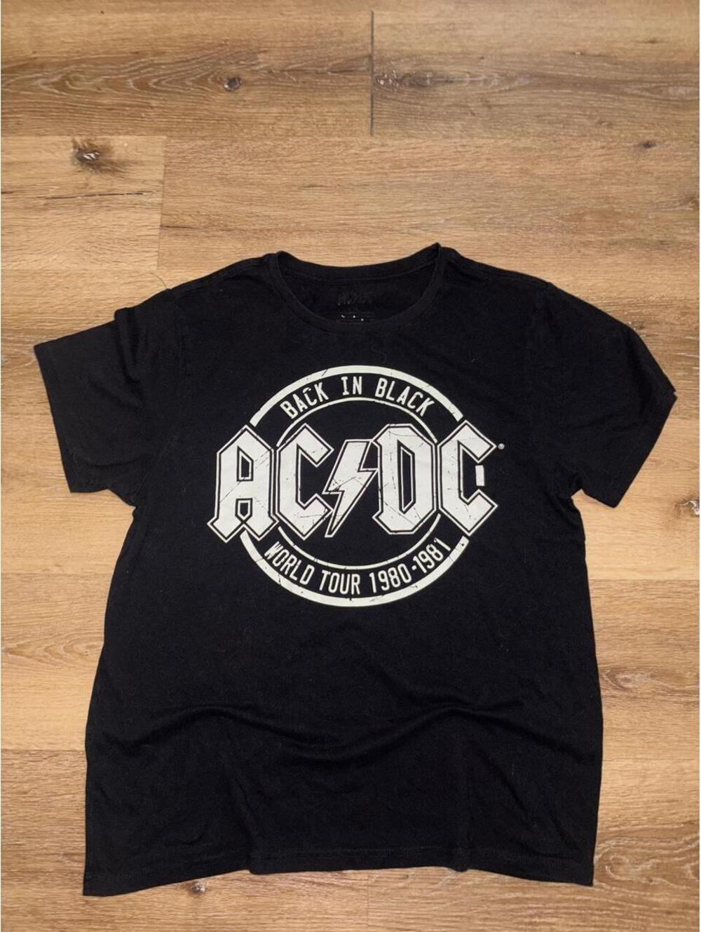 Black AC/DC Back in Black graphic tee featuring the classic 1980–1981 World Tour